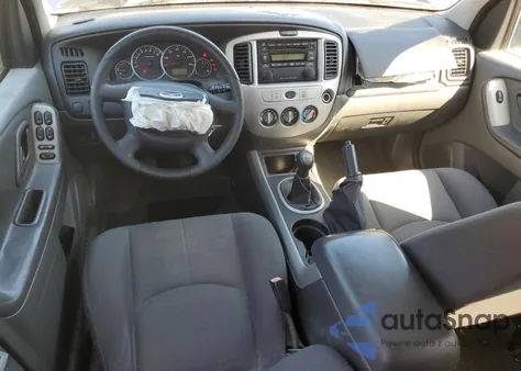 2006 Mazda Tribute I из США, поврежденный, VIN 4F2YZ92Z36KM05310